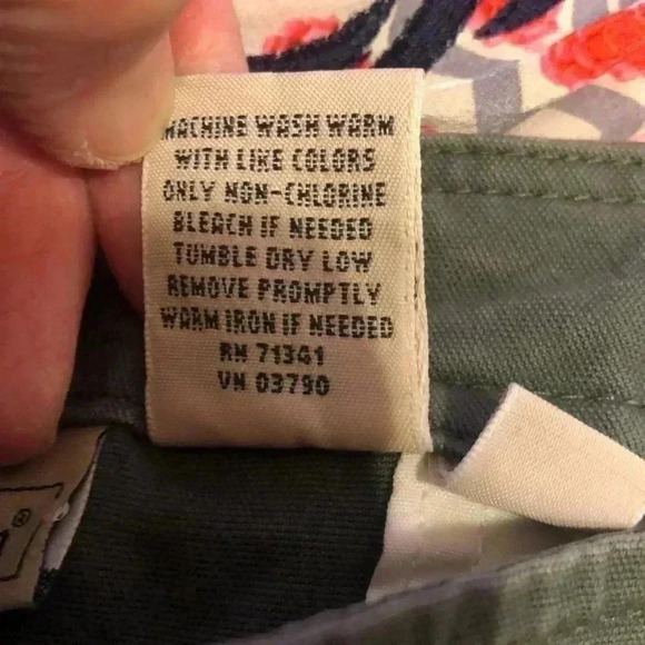 L.L.Bean green cotton/spandex pants.  Size 12 - Picture 8 of 8